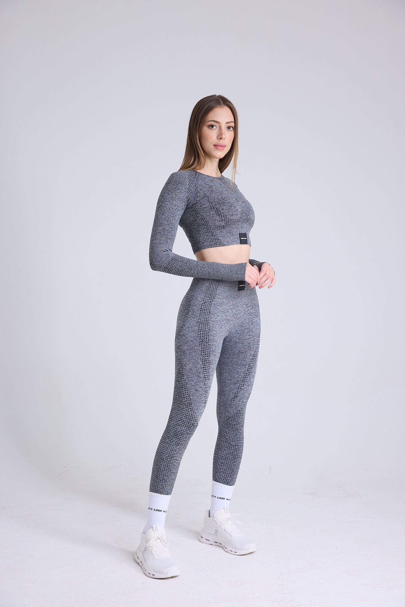 AirFit  Contour Long Sleeve Crop Top in grey