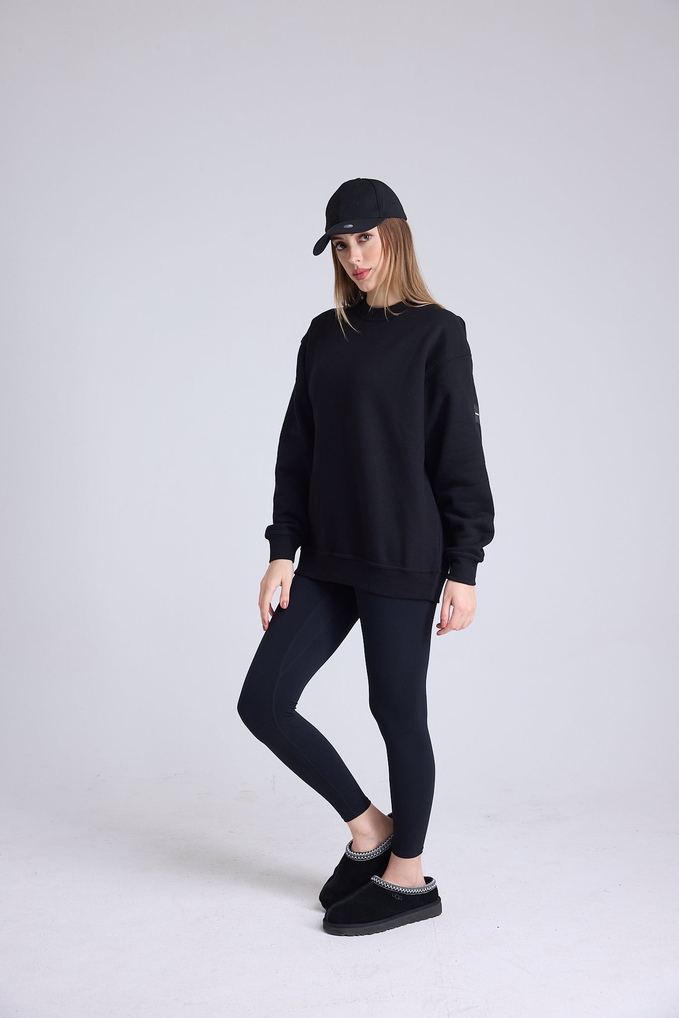 All-Day lounge fleece sweater in black